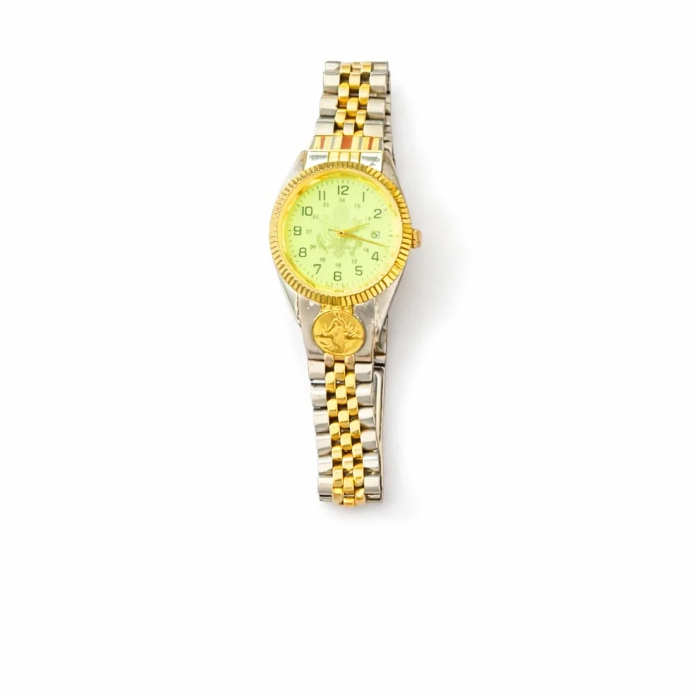 Vintage 1944–1945 WWII Commemorative Quartz Watch Gold Tone Japan Movement